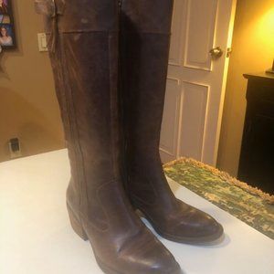 BORN BROWN LEATHER TALL RIDING BOOTS  Size 7-1/2